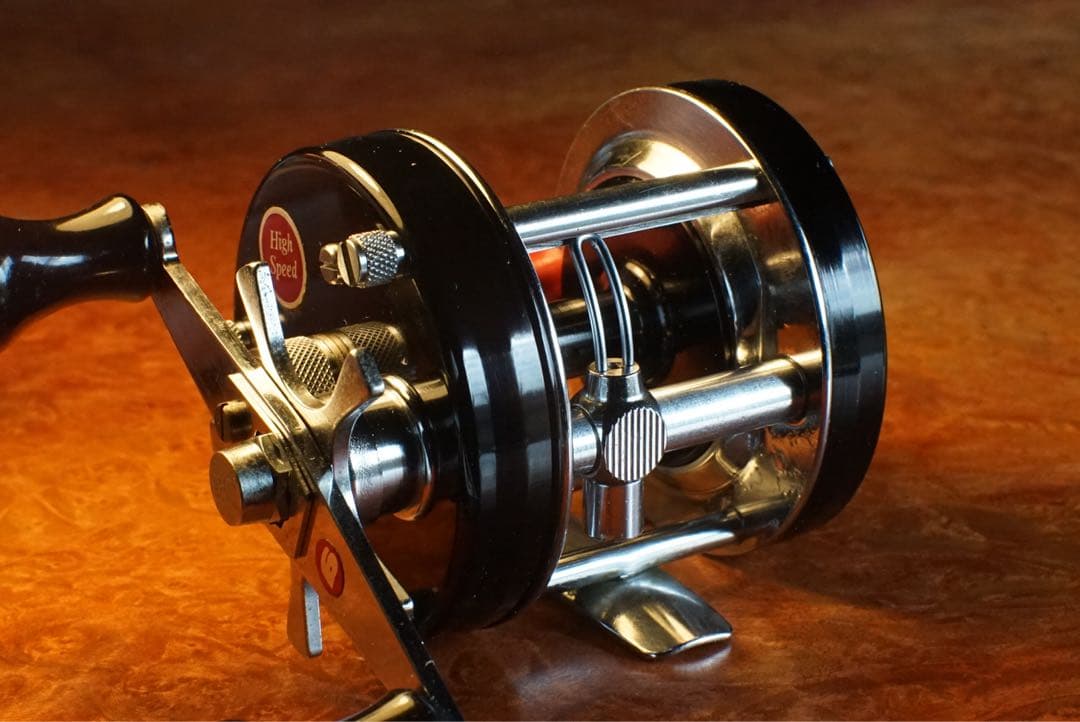 ABU アンバサダー 5600C メンテ済 フレーム修正済