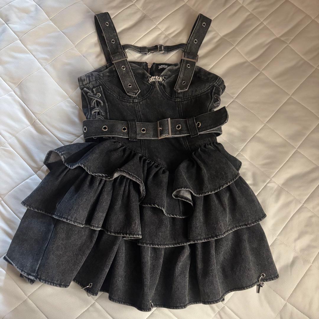 LAZYSLAY デニムチャームワンピ グレー ジャンパースカート