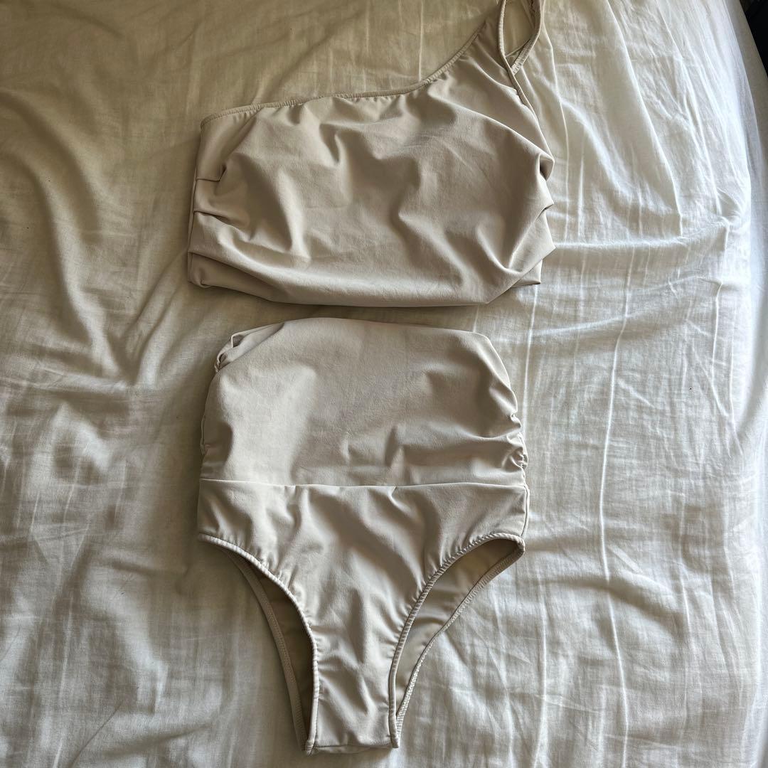 【未使用に近い】ETRE TOKYO｜サイドタックワンショルダースイムウェア