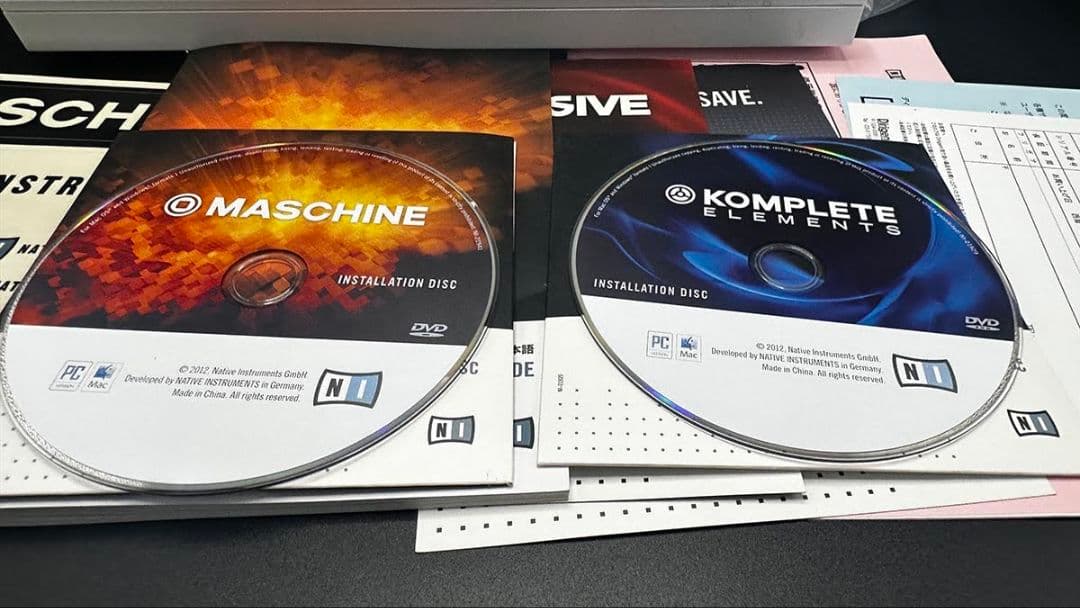 NI MASCHINE MIKRO MK2　ホワイト