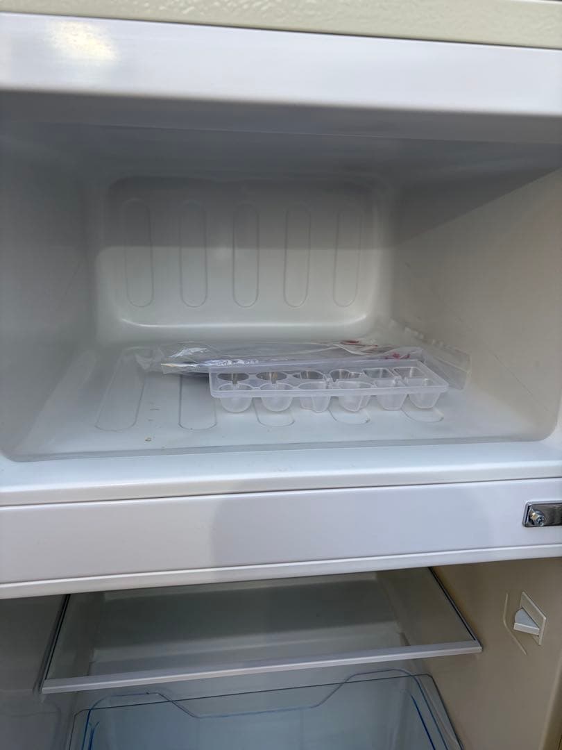 simplus 冷蔵庫 SP-RT85L2-WH レトロ 85L 2021年