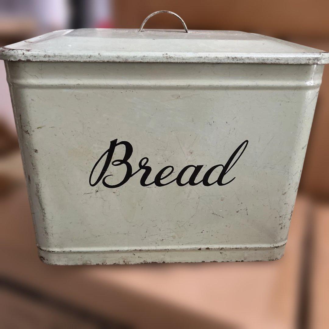 ⭐︎グリーンのアンティーク BREAD缶⭐︎