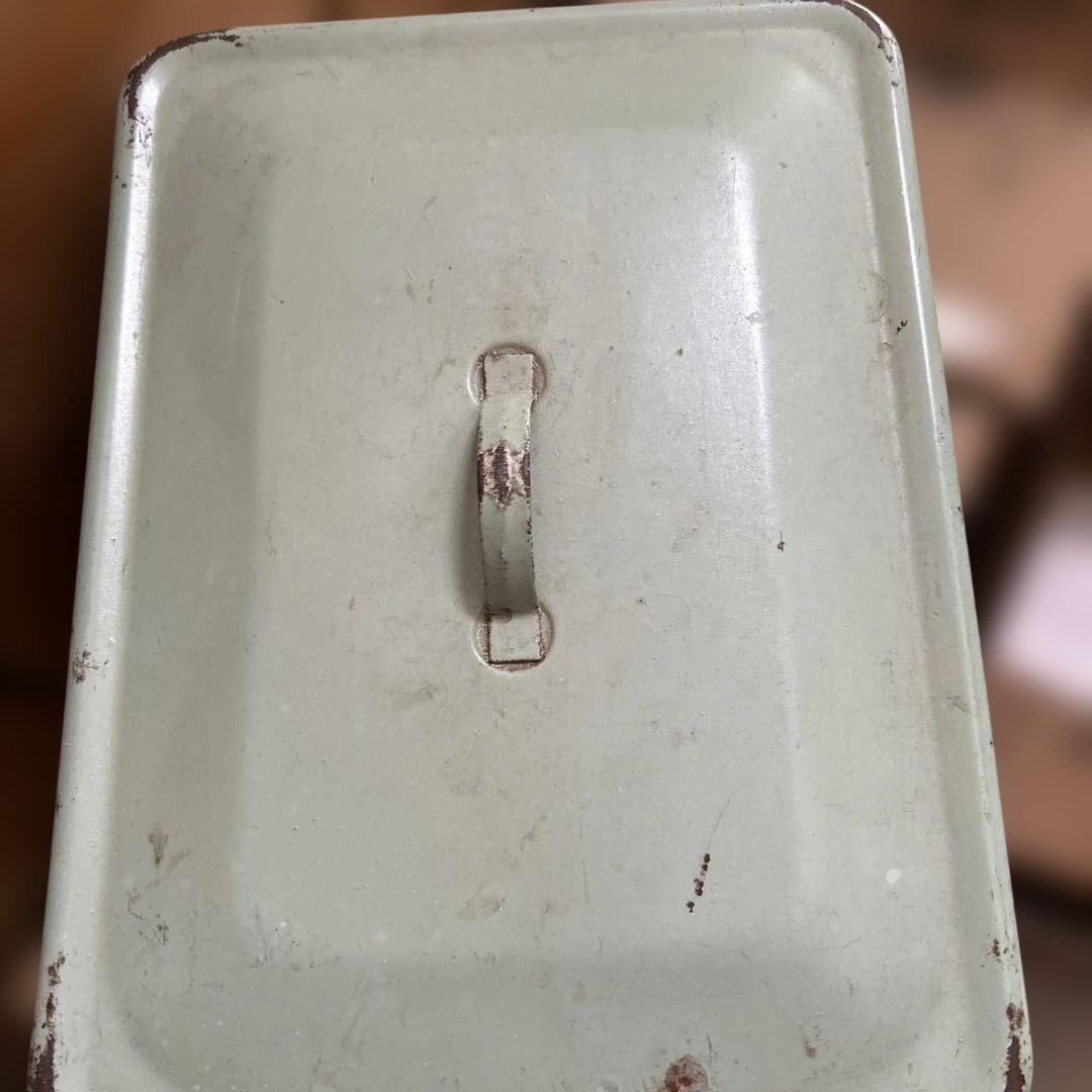 ⭐︎グリーンのアンティーク BREAD缶⭐︎