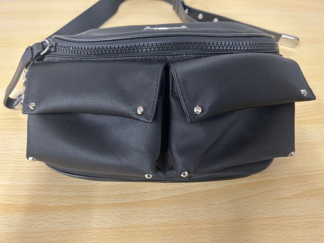 【新品未使用】マイケルコース MICHAEL KORSボディ バッグ ブラック