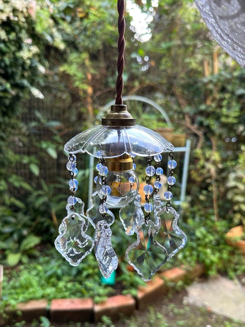 フランス アンティーク フレンチリーフとオパールセントの可愛いミニシャンデリア＊