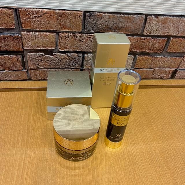 ♪アンプルールラグジュアリーデエイジリフティングクリームV＆ラインセラムアイEX