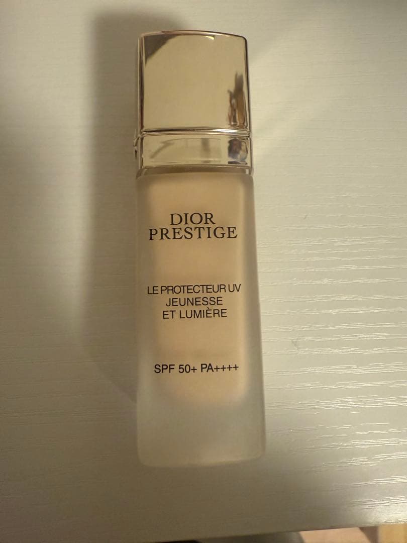 Dior ホワイトルプロテクターUV ルミエールBB00