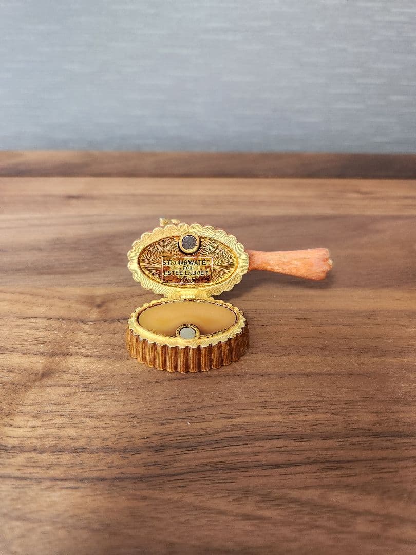 エスティーローダー 練り香水 ブラシ