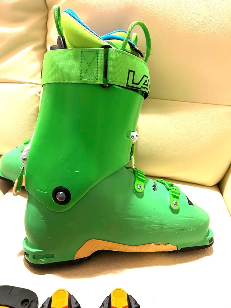 LANGE スキーブーツXT130FREETOUR人気サイズ２６.5センチ