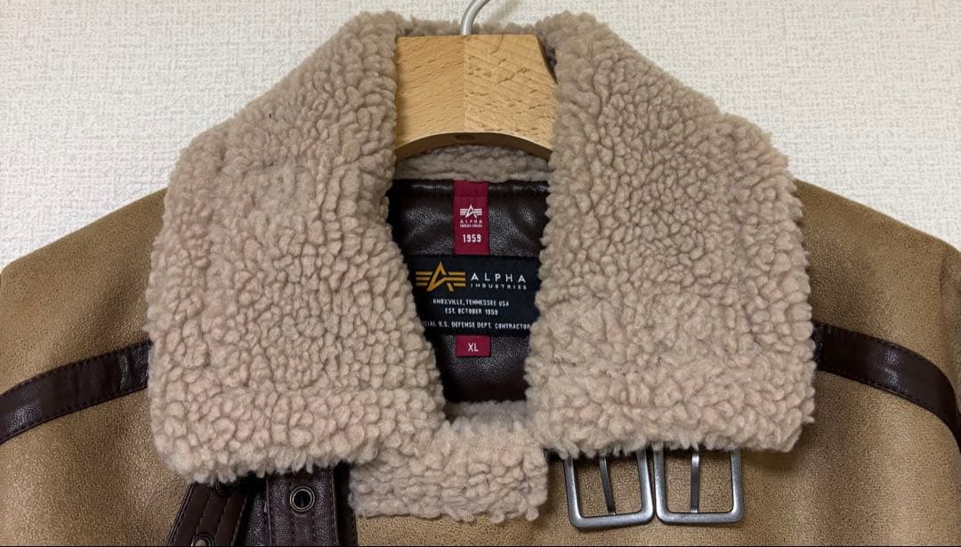 Alpha Industries B-3ライダース フェイクムートン