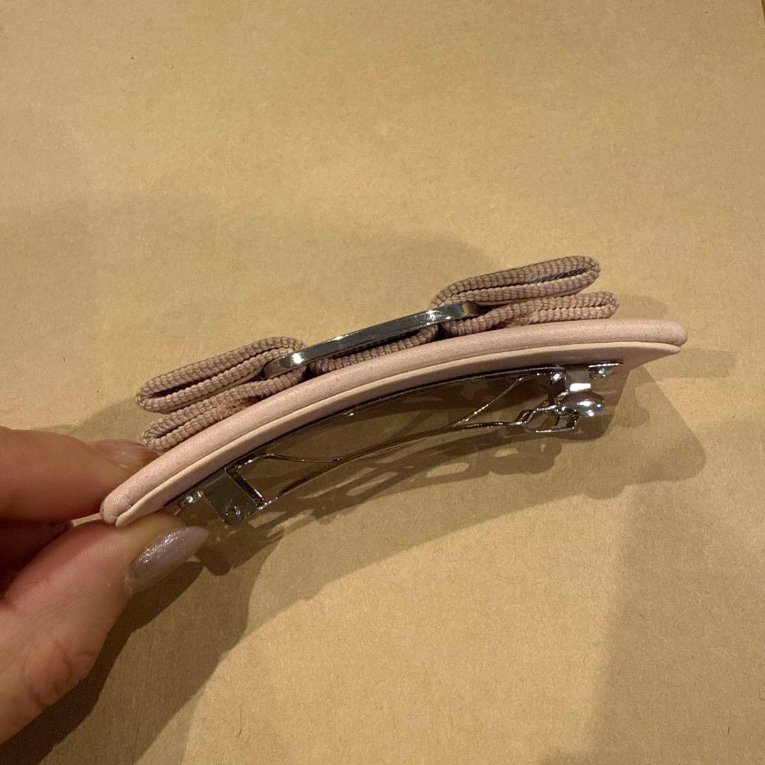 ❤️大幅値下げ❤️フェラガモ❤️バレッタ　ピンク　レザー　上品　送料無料　レア　正規品