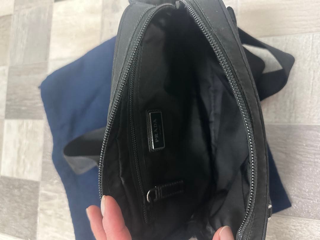 PRADA プラダ ボディバッグ ウエストポーチ 黒
