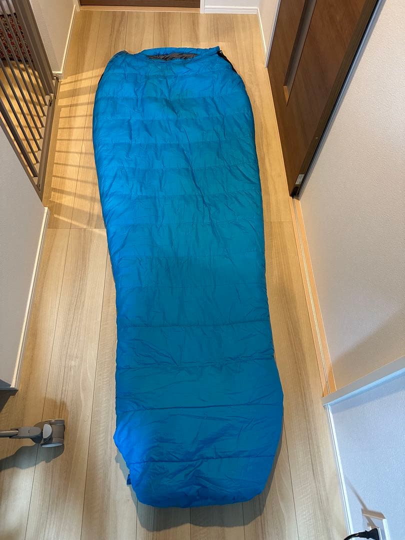 ISUKA Alpha Light 1300EX 寝袋