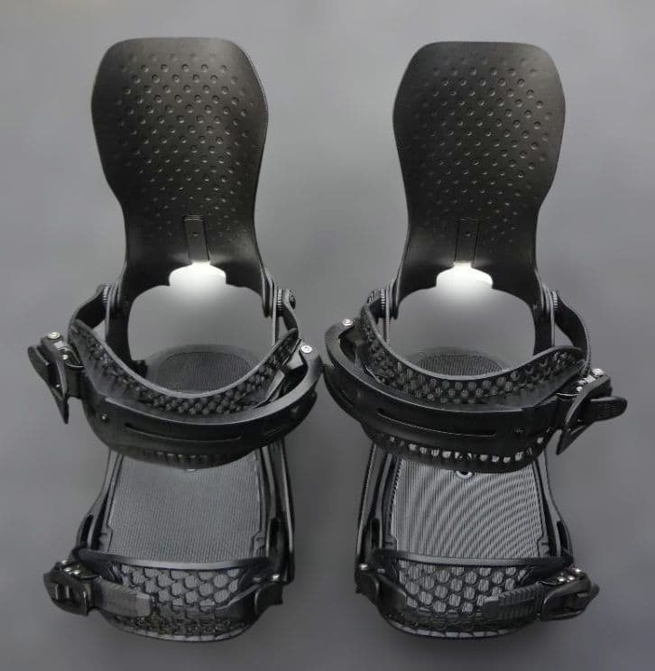 Bataleon ブラック ビンディング