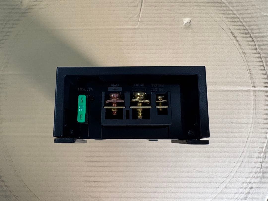 カロッツェリア　PRS-D700 パワーアンプ