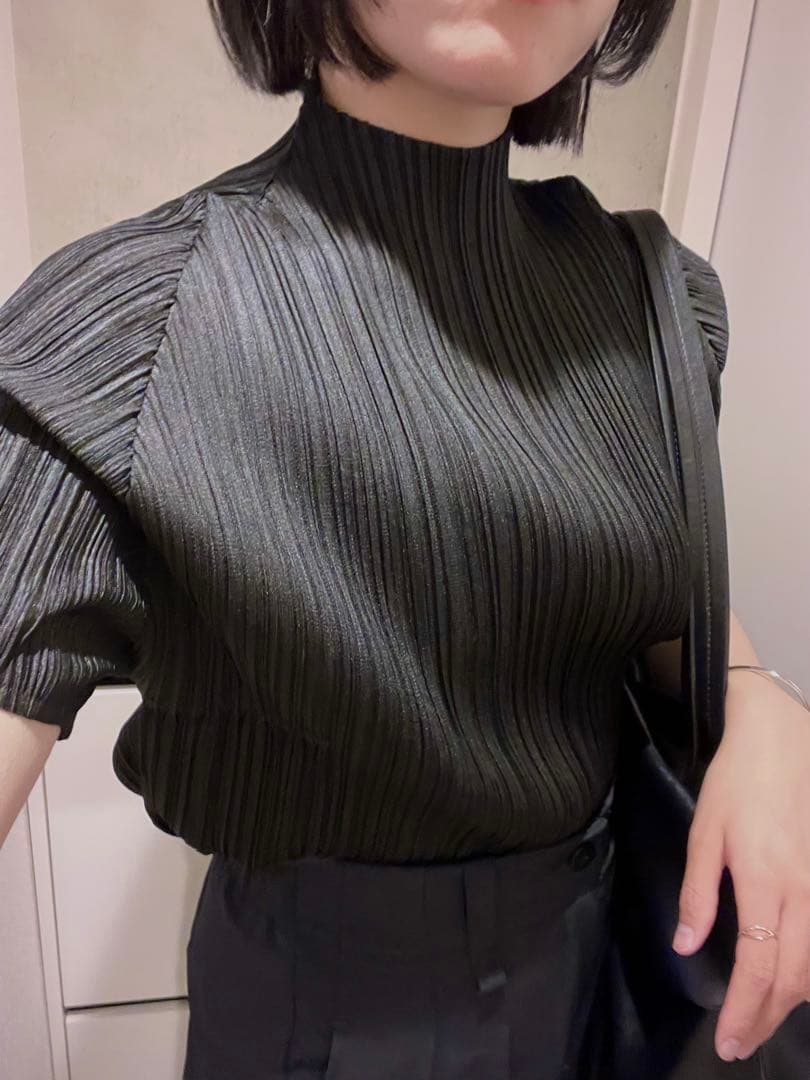 pleatsplease ブラック　半袖 3