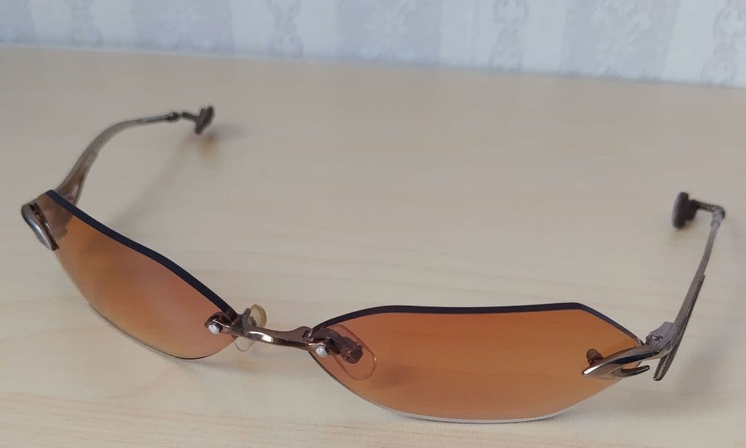 GACKT着用 Darts サングラス