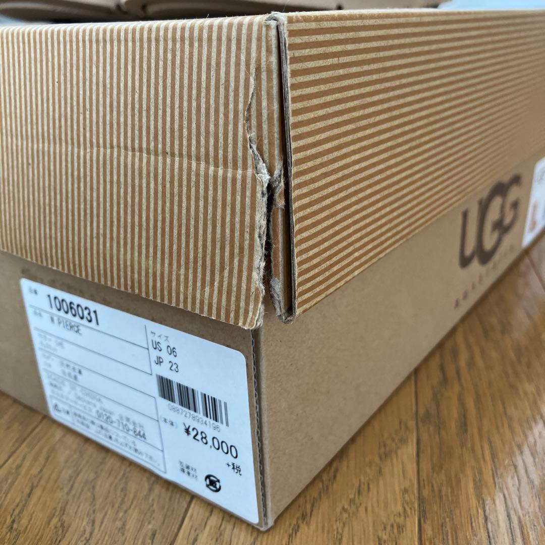 新品未使用！UGG W PIERCEムートンブーツ 23cmベージュ