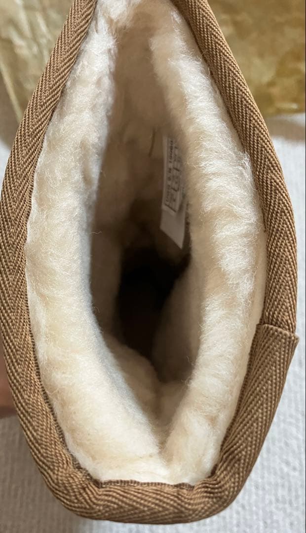 新品未使用！UGG W PIERCEムートンブーツ 23cmベージュ