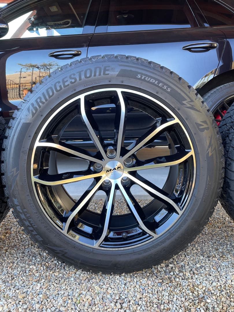 雨*太様 ポルシェマカン95B BS ブリザック19インチ スタッドレスタイヤホ