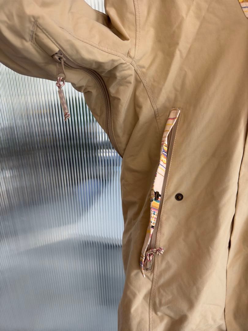 バートン　ベージュファー付きジャケット　サイズs