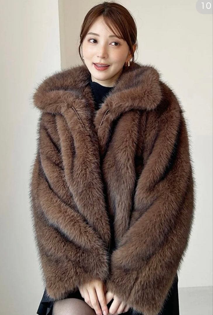 ワイ様SNIDEL ファーショートコート2025AW