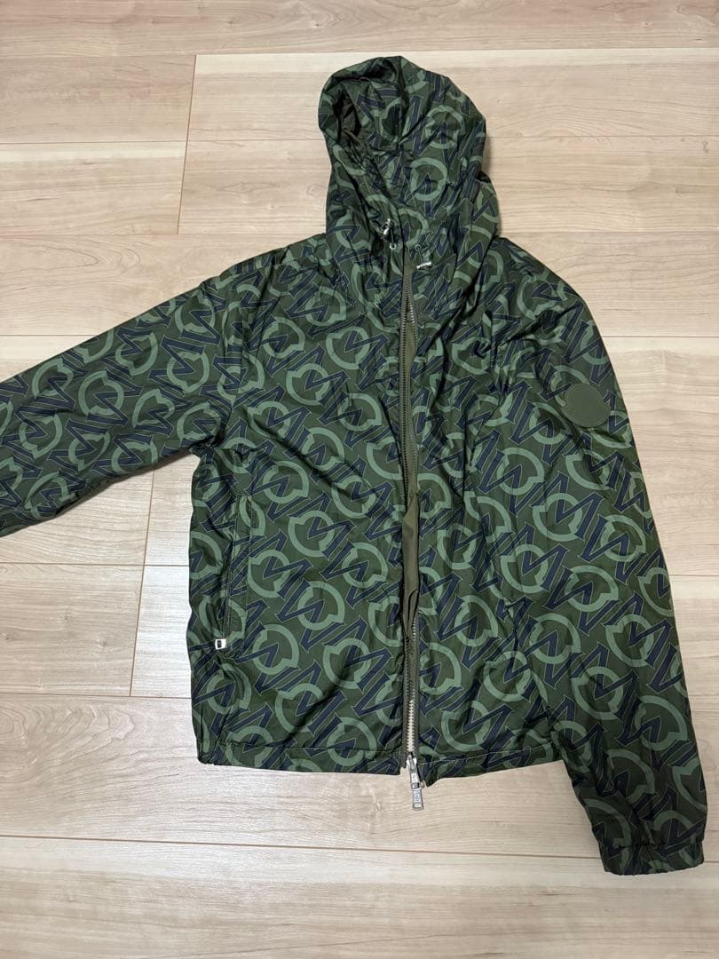 MONCLER モンクレール　 ナイロンジャケット フード付き
