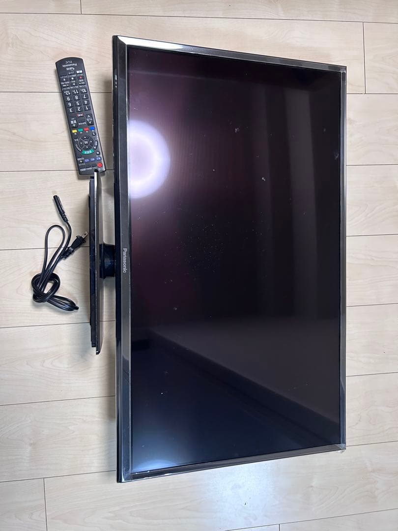 Panasonic TH-32F300 32インチテレビ 2018年製