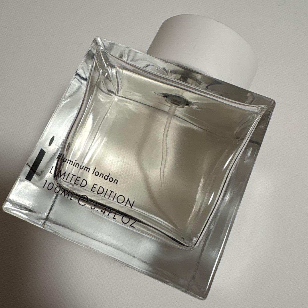 イルミナムロンドン　TRIBAL BLACK TEA 100ml