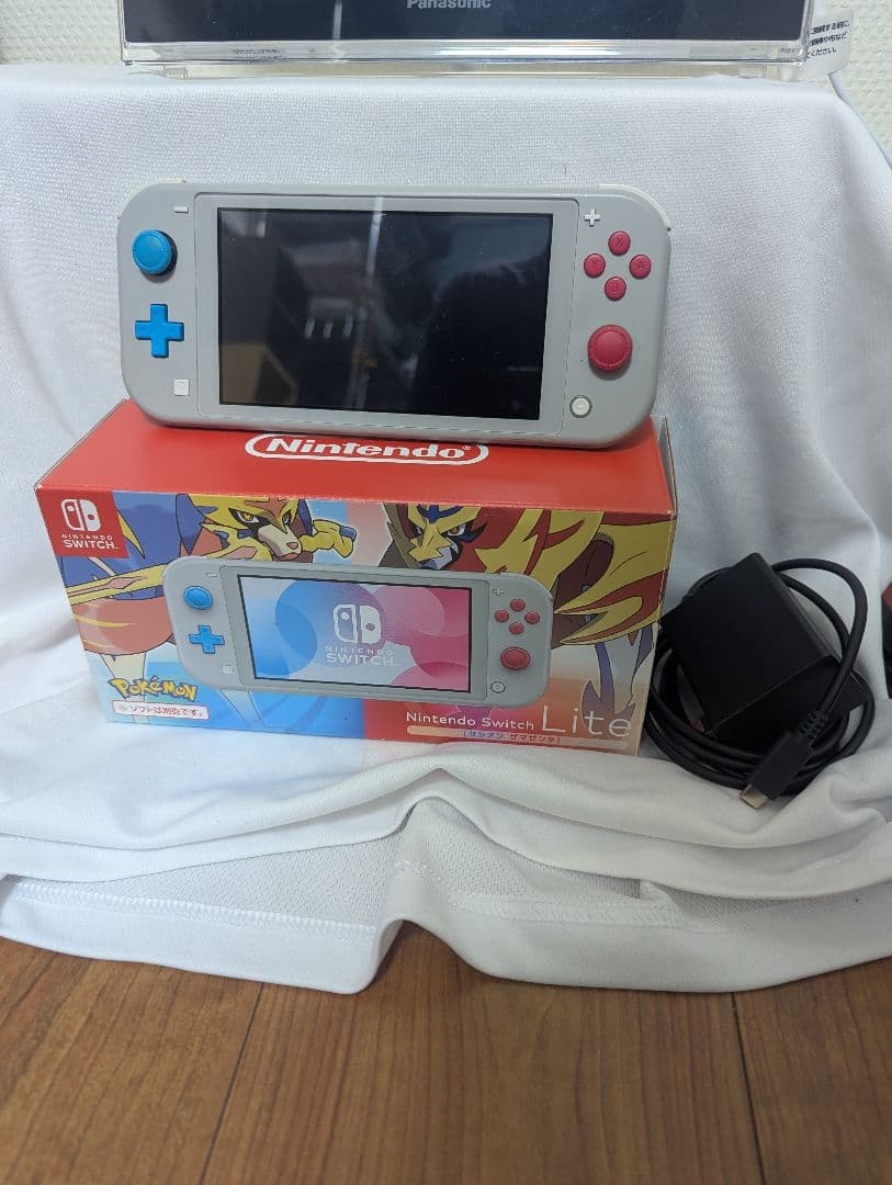 Nintendo Switch Lite スイッチライト ポケモン