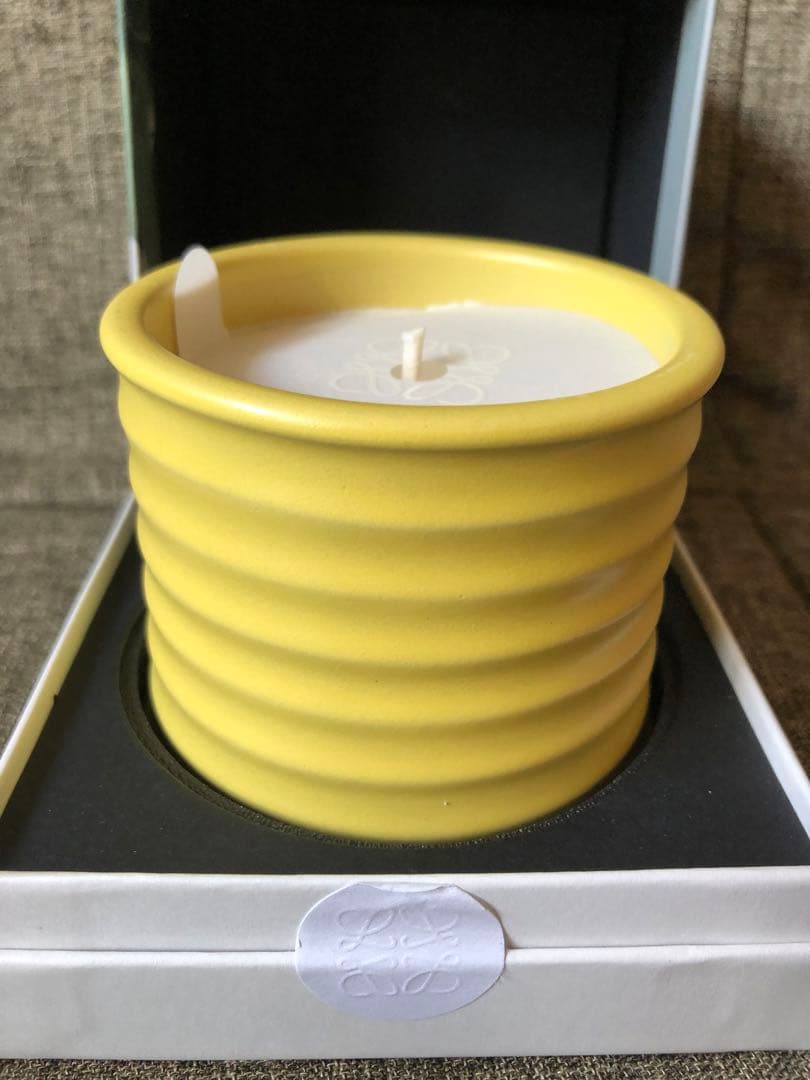 袋付き　LOEWE イエローキャンドル 170g