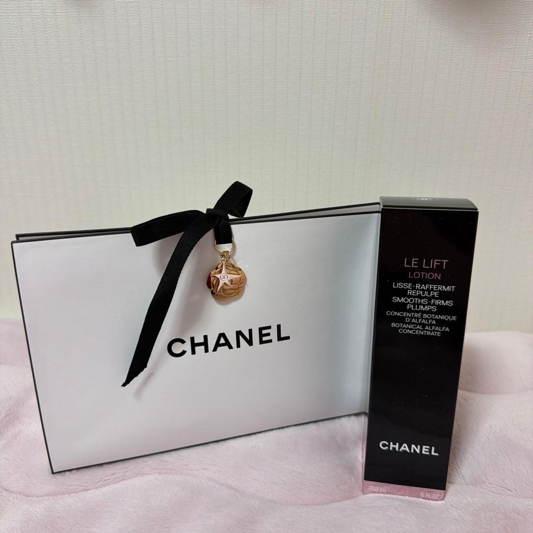 化粧水・ローション・トナー LE LIFT LOTION 150ml