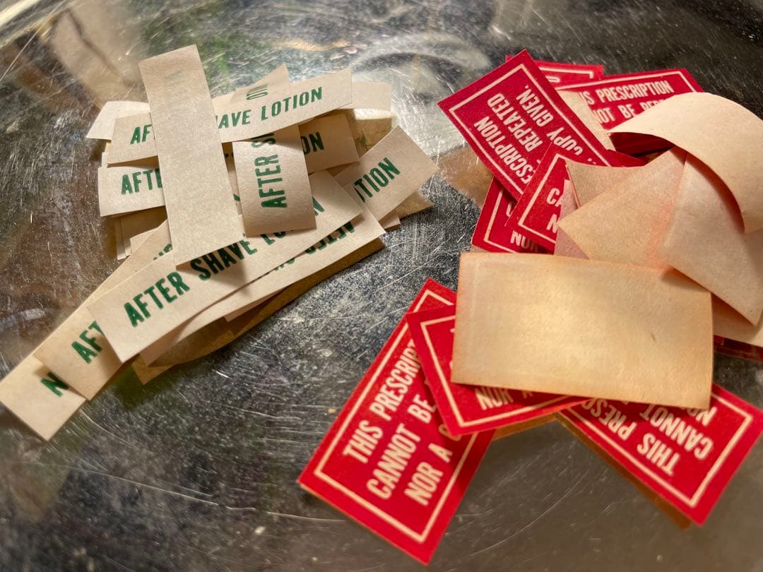 海外　ファーマシーラベル　54種各一枚計54枚　➕薬袋一枚　ヴィンテージ　ラベル