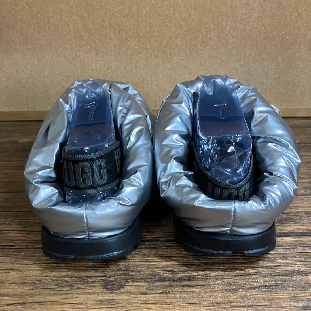 （K25824）★未使用★ UGG アグ スペース スライダー 24㎝