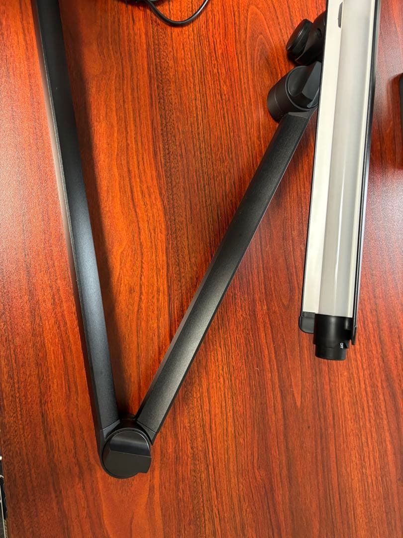 Z-Chroma 自然光に最も近い led デスクライト 目に優しい 調光