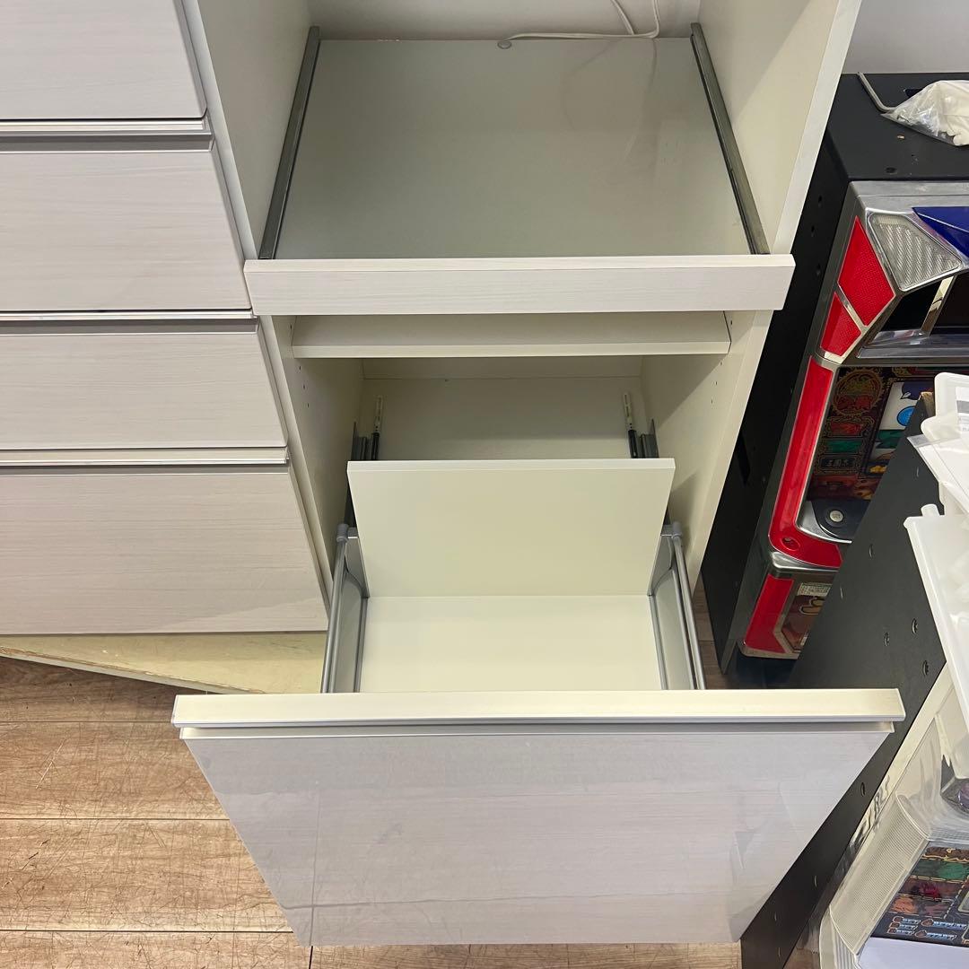 送料込み　パモウナ ホワイト　キッチンカウンター　食器棚