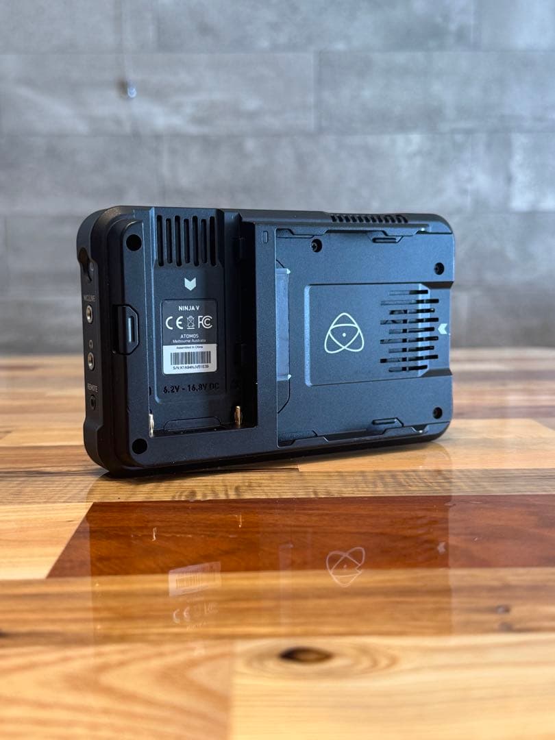 Atomos Ninja V 5インチモニター