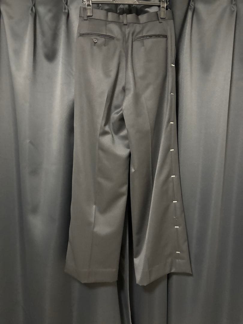 【定価74,800円】ジョンローレンスサリバン　メタルラインパンツ　サイズ44