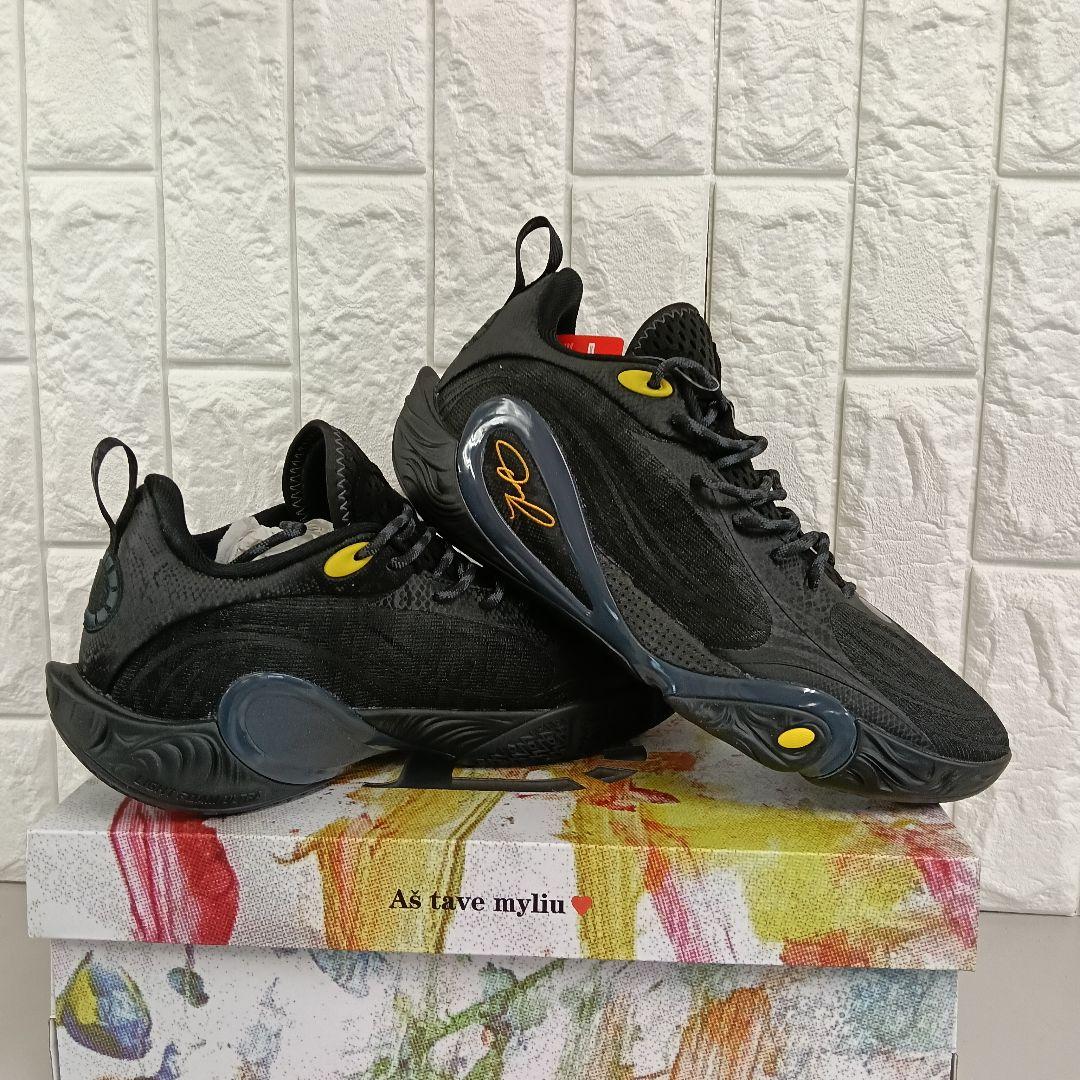 LI−NING Wade Dlo1 \