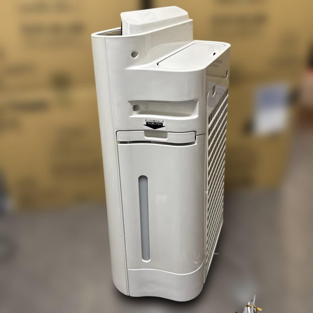 SHARP 空気清浄機 KC-N50-W 2023年製　シャープ　美品　秋　冬