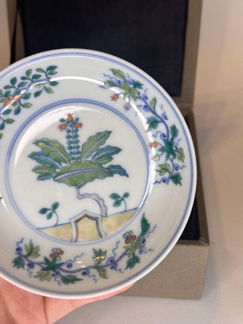 清時代　大清乾隆年製　底款　小皿　賞皿　中国古陶磁　錦箱付