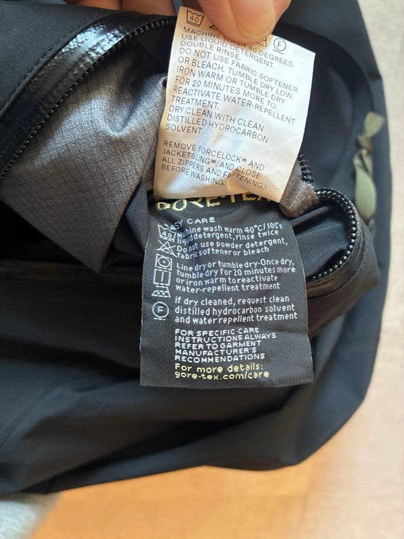 ACRONYM J1A 2.2 GORE-TEX 3レイヤー Sサイズ