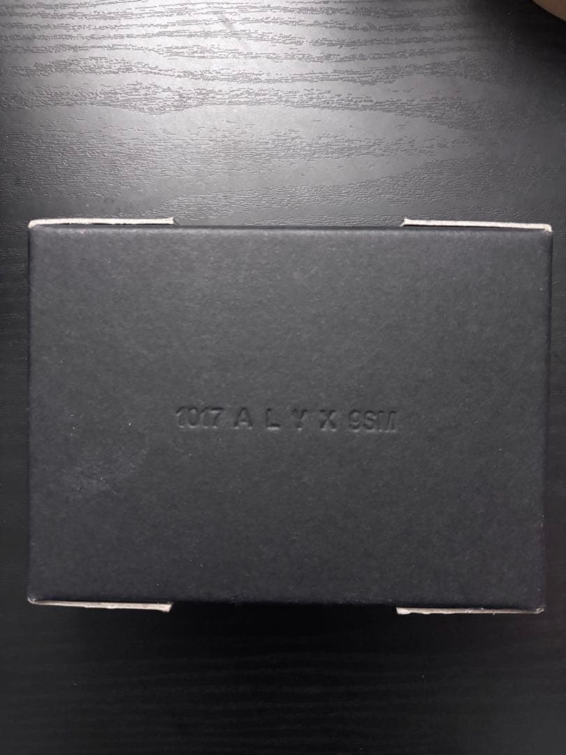 1017 ALYX 9SM キーホルダー キーチェーン