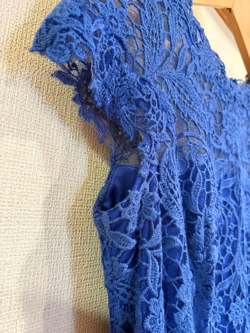 美品　TADASHI SHOJI 青レース ワンピース サイズUS4