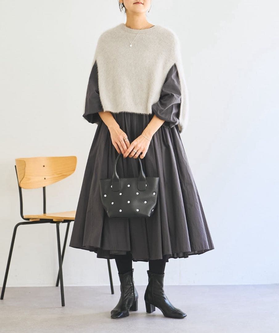 美品 ☆ファーニットポンチョ BEARDSLEY(ビアズリー