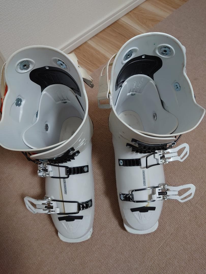 アトミック兼用スキーブーツ