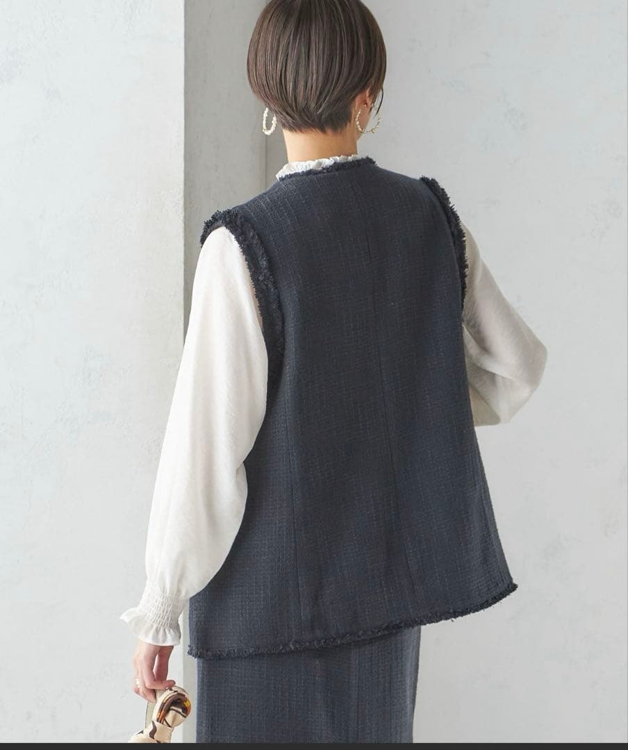 ships ツイードロングジレ