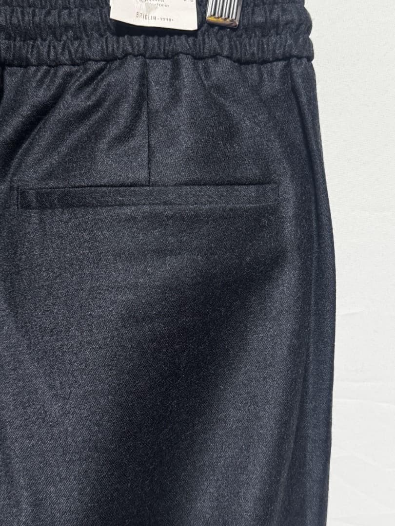 ブリリア1949 ヴァージンウールストレッチ1プリーツテーパードイージーパンツ