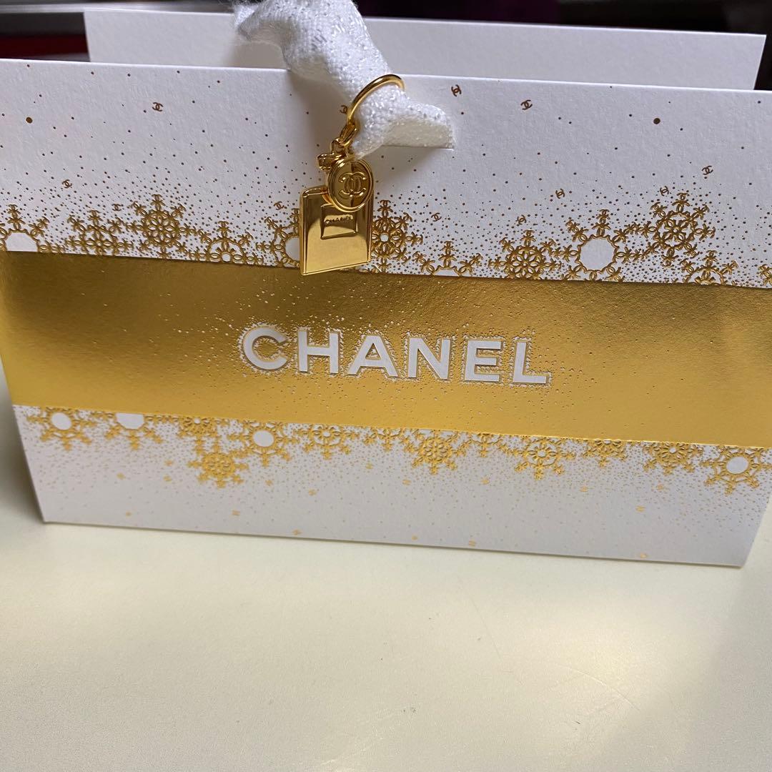 CHANEL ダイヤモンドダストドゥシャネル　フェイスパウダー