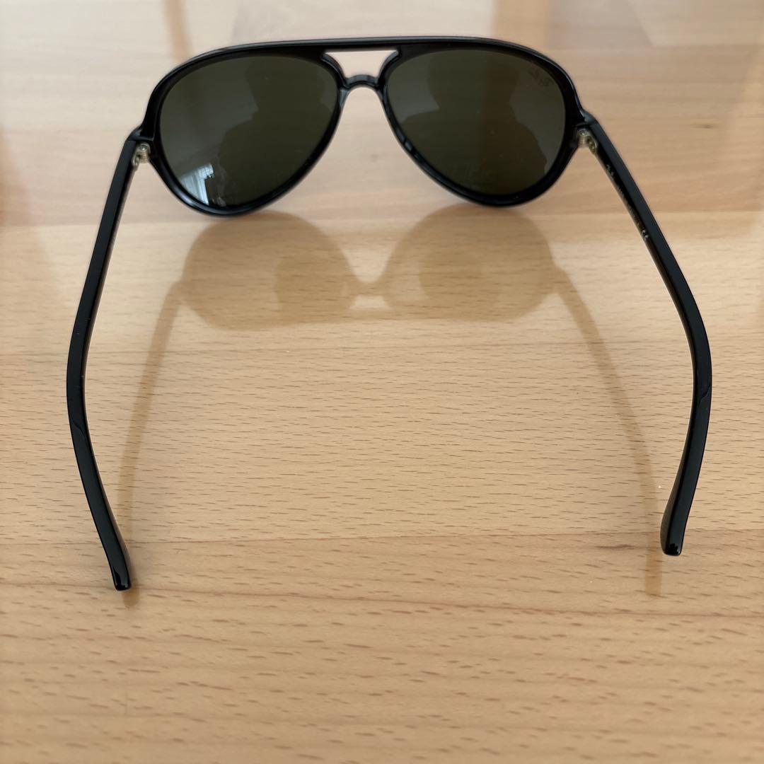 Ray-Ban ティアドロップサングラス ブラック